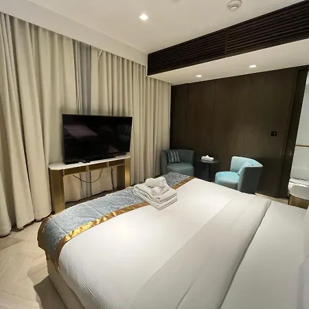 Five Palm Jumeirah - 2 Bedrooms & Maid Room In A Splendid Resort - Modernlux Дубай Екстер'єр фото