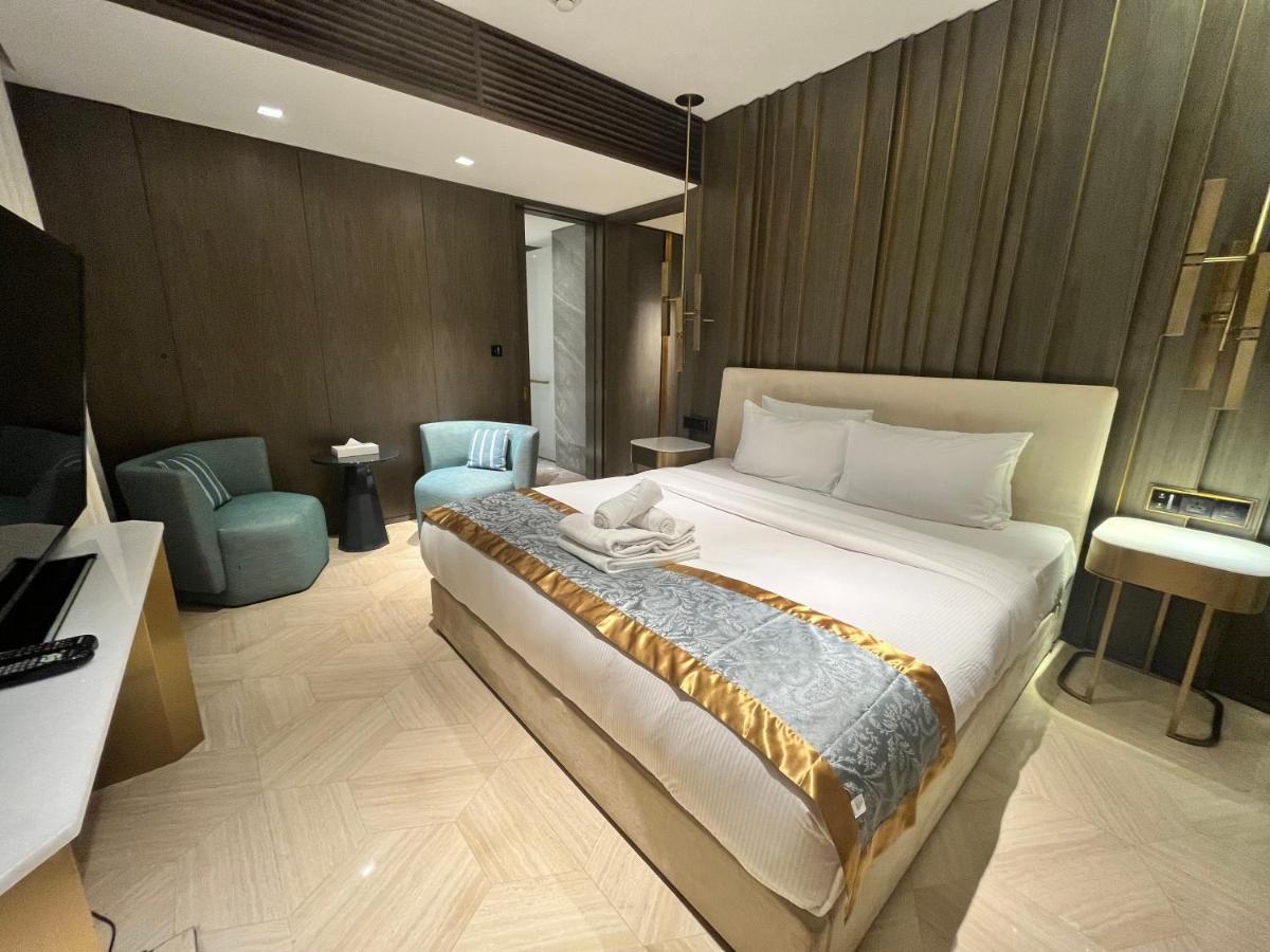 Apartamento Five Palm Jumeirah - 2 Bedrooms & Maid In A Splendid - Modernlux
